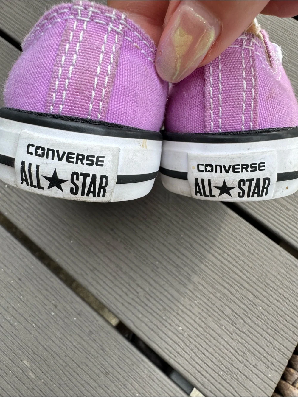 Converse low top